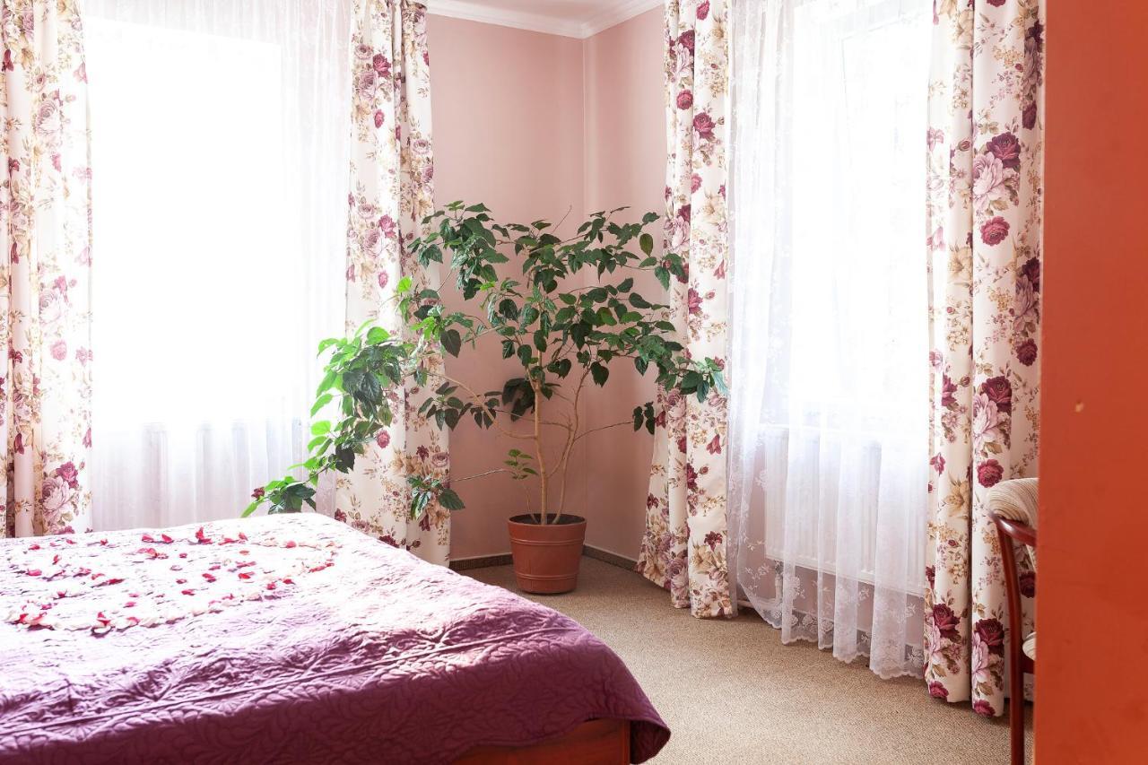 Gostinitsa "Elen" Hotel Shchuchyn Exterior photo